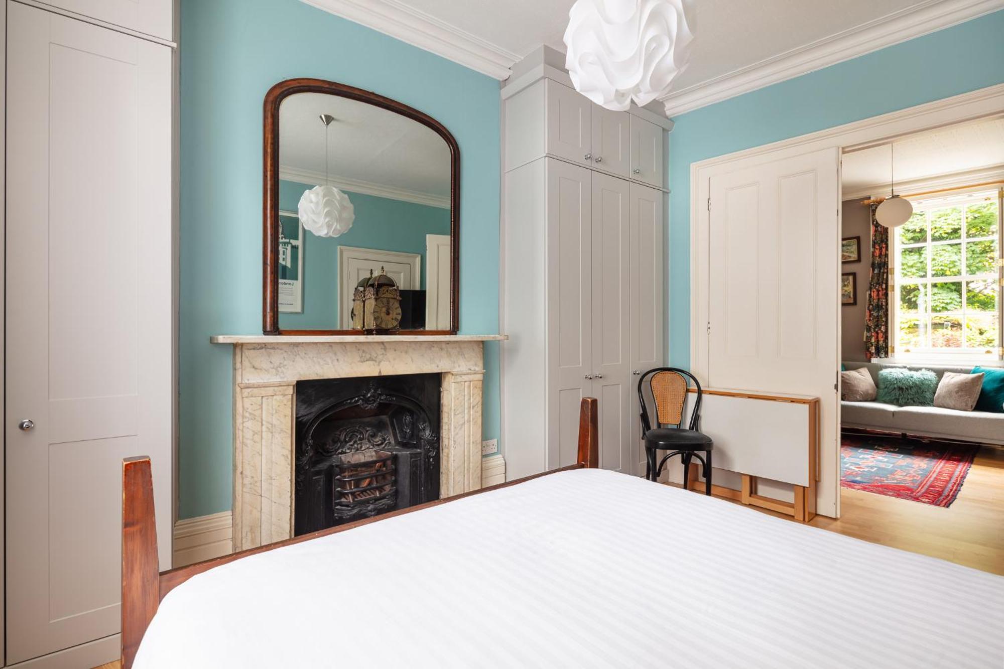 Ultra London, Garden, King Bed